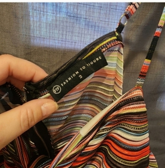 Fashion to figure open shoulder blouse size 2 - Picture 2 of 5